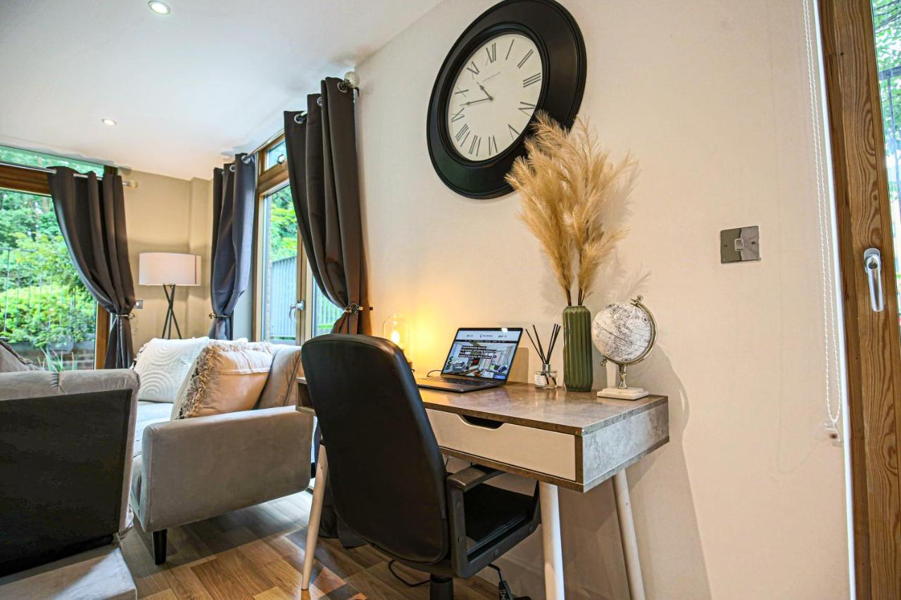 Campbell Park Apartment - City Centre - Free Parking, Balcony, Super-Fast Wifi And Smart Tv With Netflix By Yoko Property Milton Keynes Exterior photo