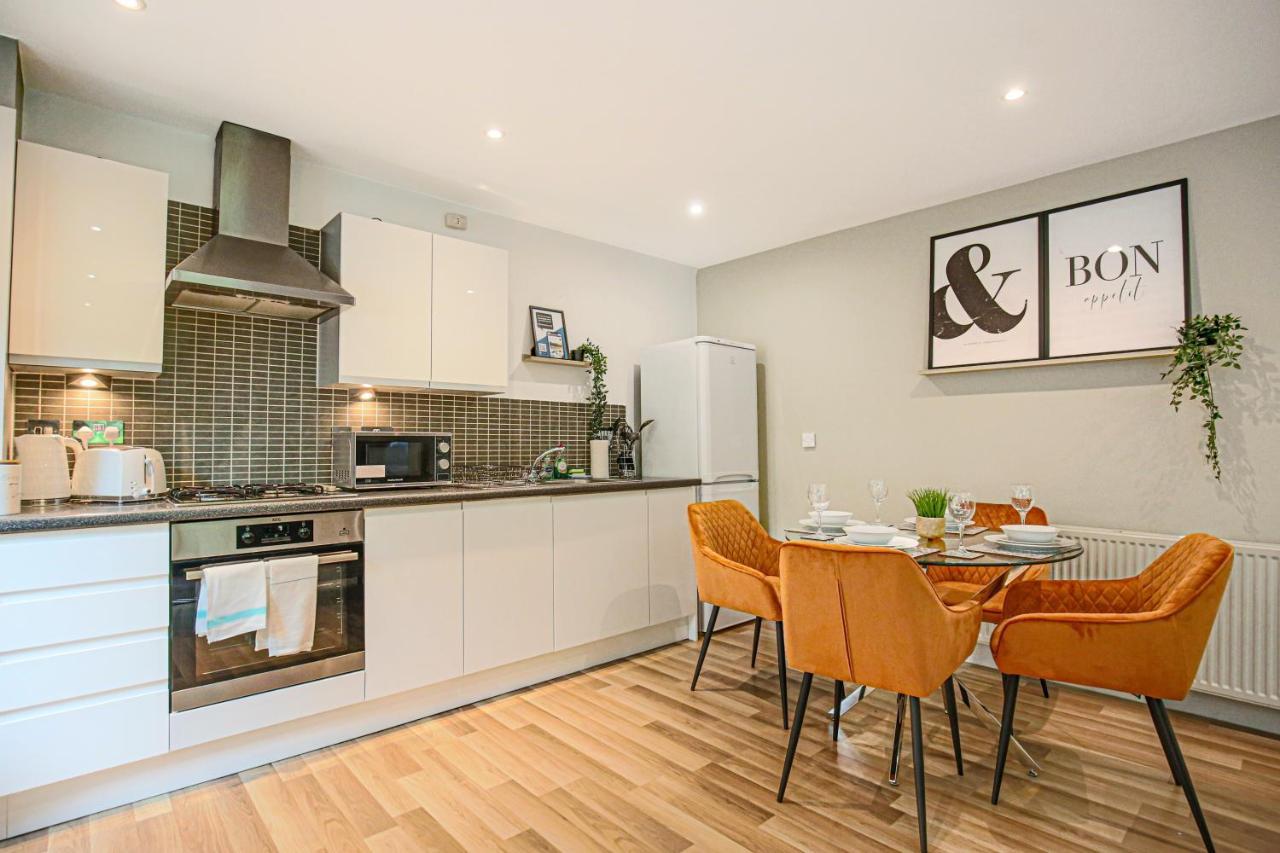Campbell Park Apartment - City Centre - Free Parking, Balcony, Super-Fast Wifi And Smart Tv With Netflix By Yoko Property Milton Keynes Exterior photo