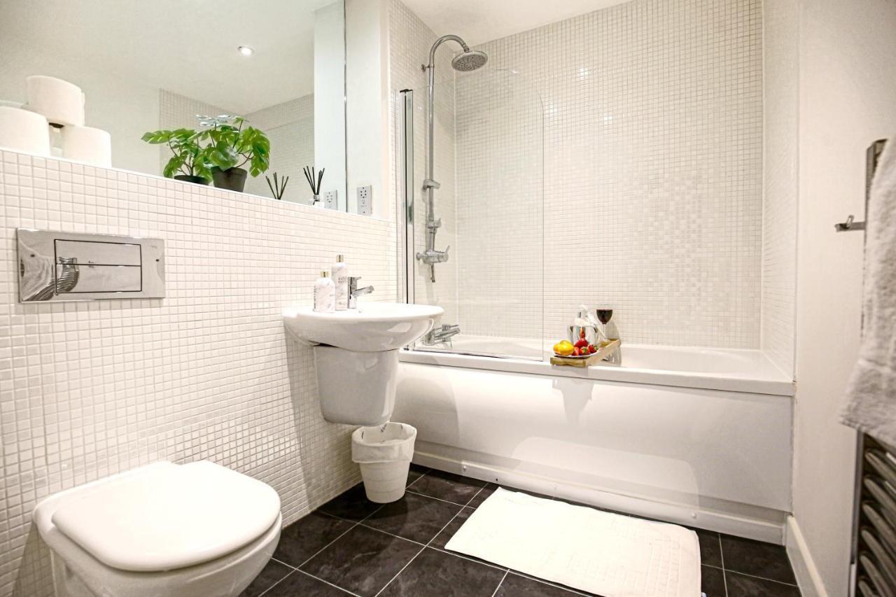 Campbell Park Apartment - City Centre - Free Parking, Balcony, Super-Fast Wifi And Smart Tv With Netflix By Yoko Property Milton Keynes Exterior photo